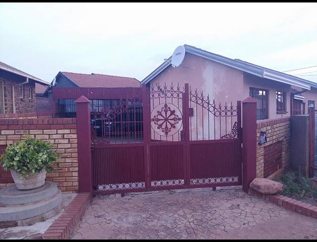 3 BEDROOM PROPERTY TO RENT IN SOSHANGUVE M